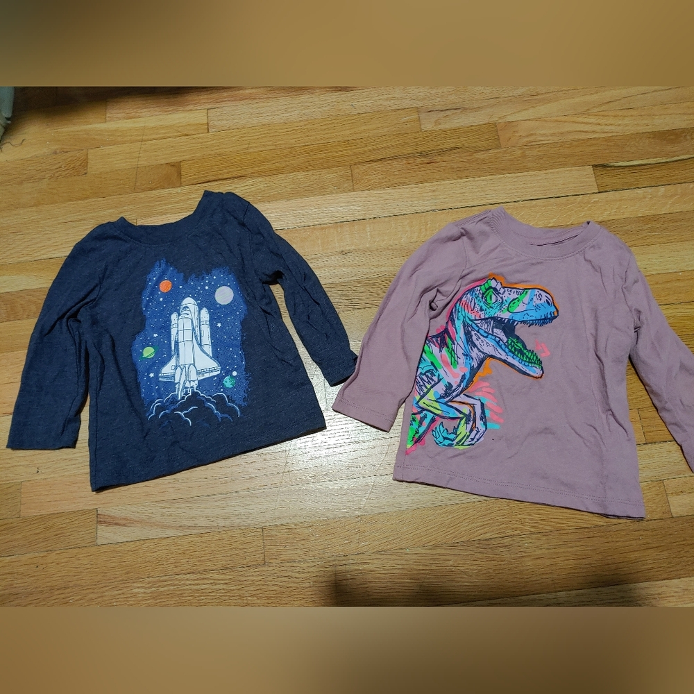 Cat and Jack long sleeve t-shirt 2 pack / dinosaur and space ship / size 9-12 mo
